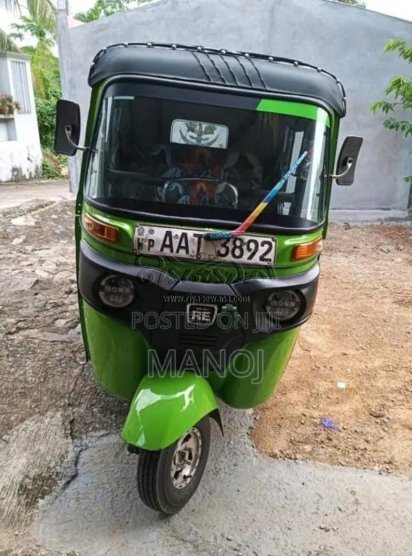 Bajaj RE 205 2014 Three Wheel (Used)