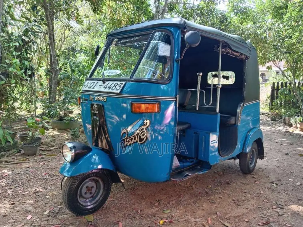 Bajaj 2 Stroke 2006 Three Wheel (Used)