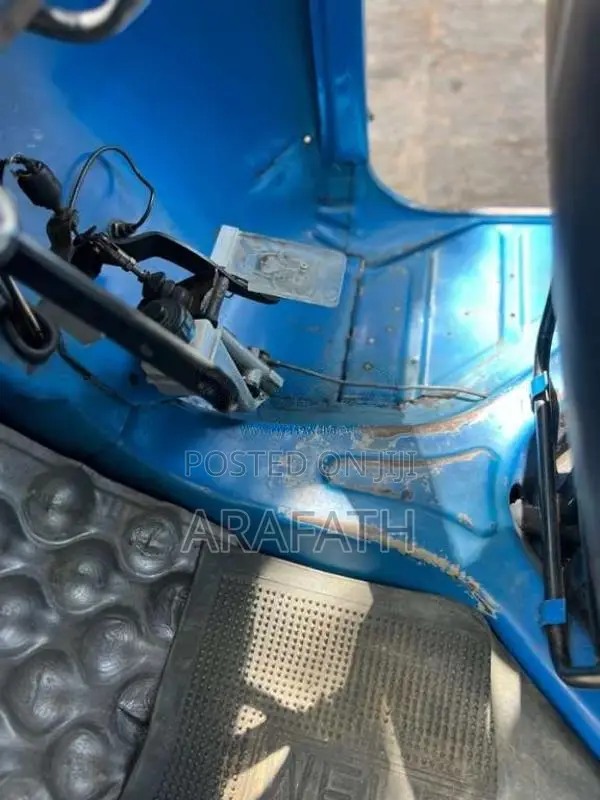 Bajaj RE 4 Stroke 2009 Three Wheel (Used)