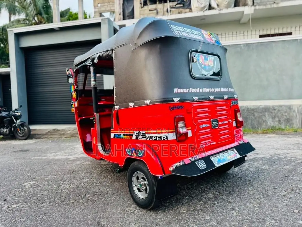 Bajaj 2 stroke 2000 Three Wheel (Used)