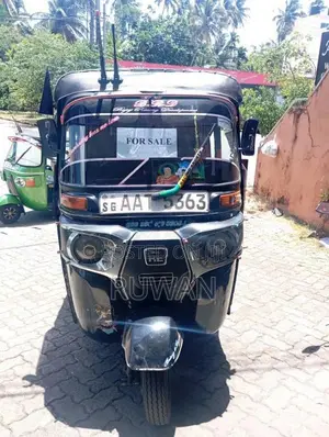 Bajaj RE 2014 Three Wheel (Used)