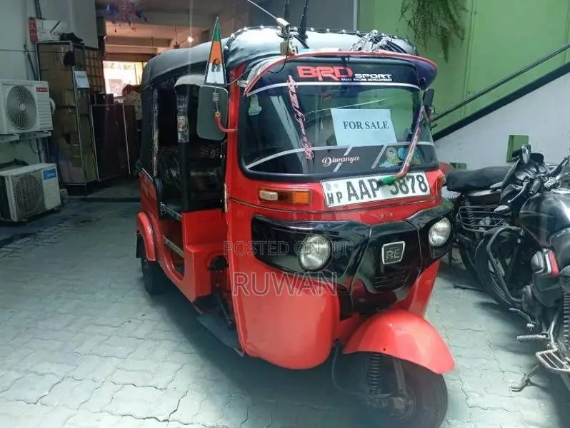 Bajaj RE 205 2014 Three Wheel (Used)
