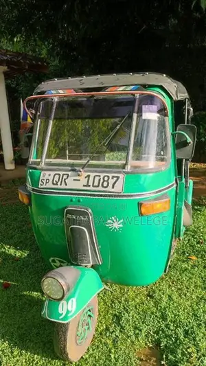 Bajaj 4 Stroke 2008 Three Wheel (Used)