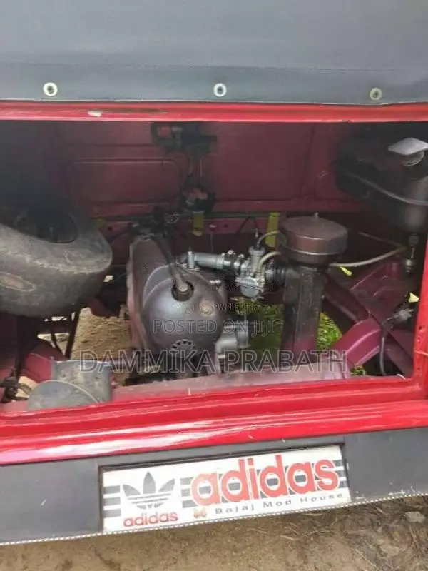 Bajaj 2 Stroke 2000 Three Wheel (Used)