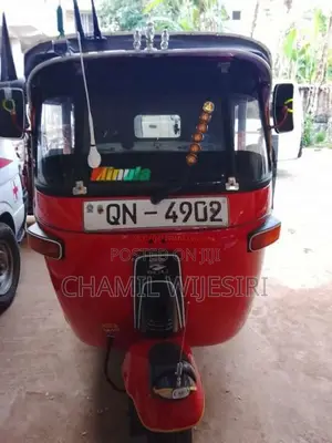 Bajaj 4 Stroke 2007 Three Wheel (Used)