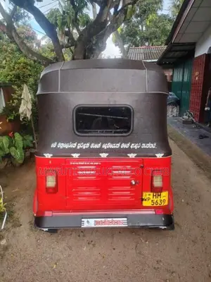 Bajaj RE 2 Stroke 2004 Three Wheel (Used)