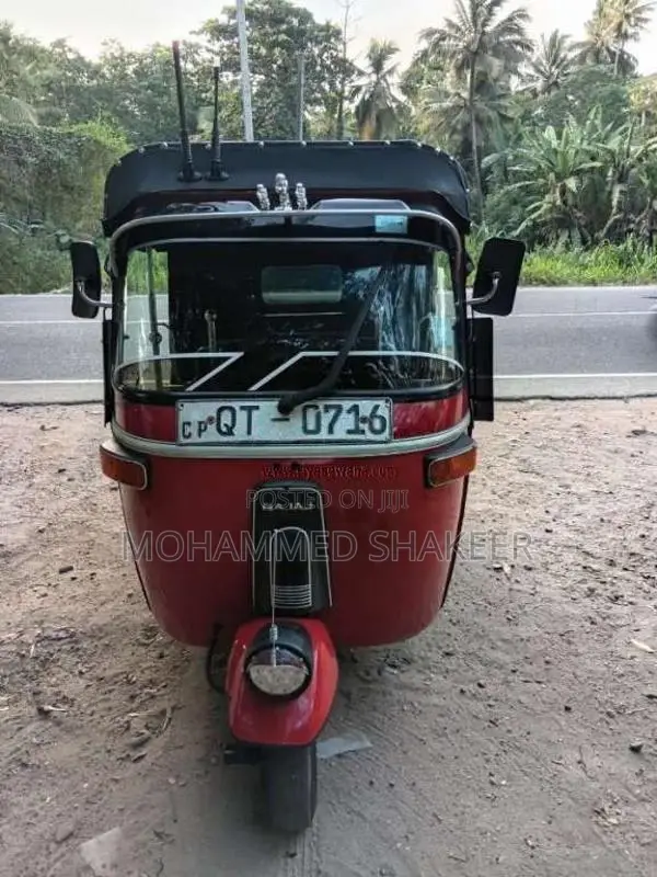 Bajaj RE 2009 Three Wheel (Used)