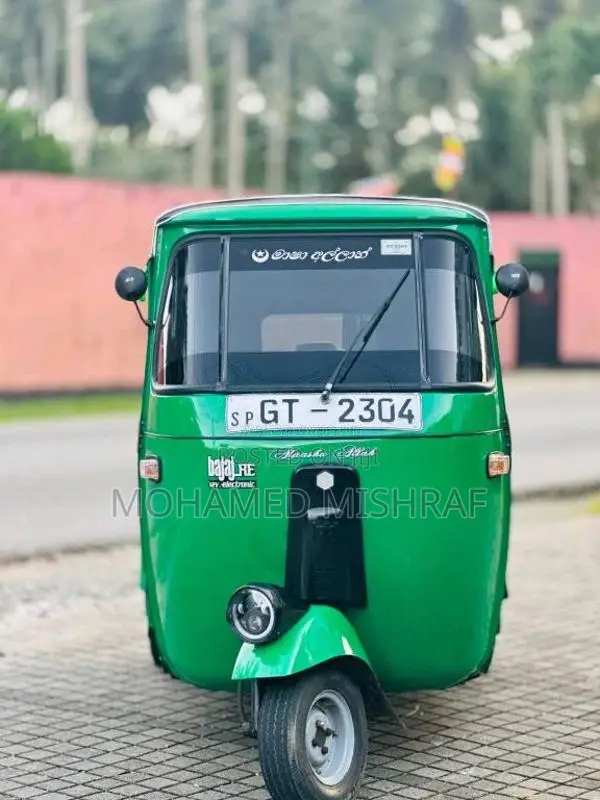 Bajaj 2 stroke 2000 Three Wheel (Used)