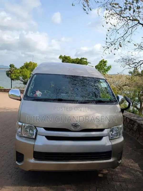 Toyota KDH 223B 2016 Van (Used)