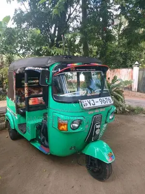 Bajaj RE 205 2011 Three Wheel (Used)