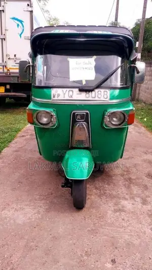 Bajaj 4 Stroke 2011 Three Wheel (Used)