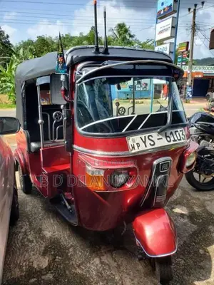 Bajaj RE 2 Stroke 2011 Three Wheel (Used)