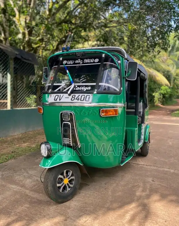 Bajaj 4 Stroke 2009 Three Wheel (Used)