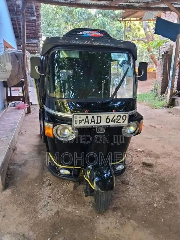 Bajaj RE 2012 Three Wheel (Used)