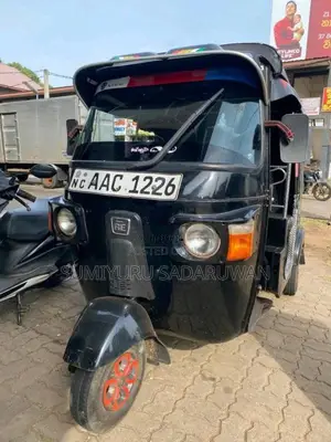 Bajaj RE 205 2012 Three Wheel (Used)