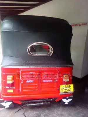 Bajaj 4 Stroke 2013 Three Wheel (Used)