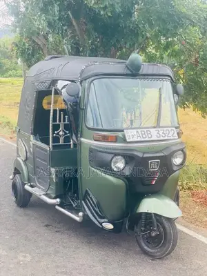 Bajaj Re 2015 Three Wheel (Used)