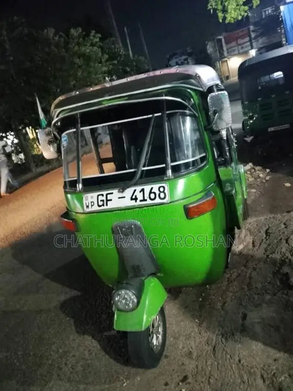 Bajaj RE 2000 Three Wheel (Used)
