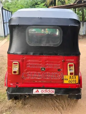 Bajaj 4 Stroke 2015 Three Wheel (Used)
