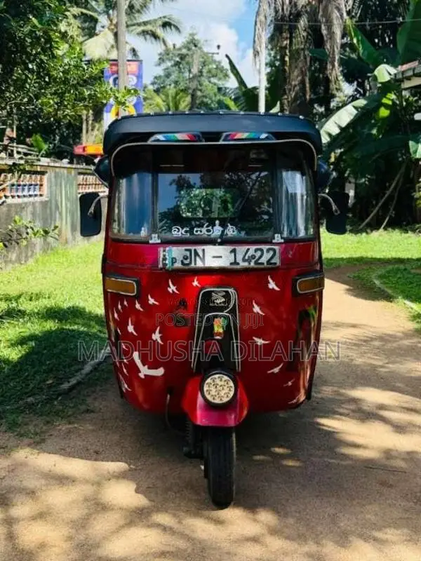 Bajaj 2 Stroke 2004 Three Wheel (Used)