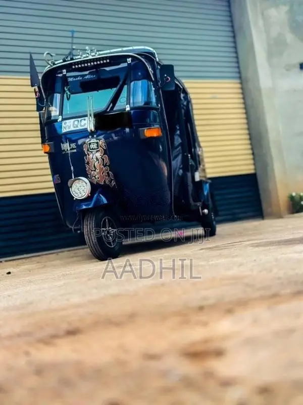 Bajaj RE 2 Stroke 2006 Three Wheel (Used)