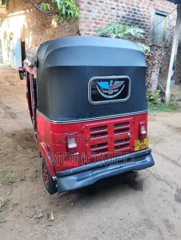 Bajaj RE 2012 Three Wheel (Used)