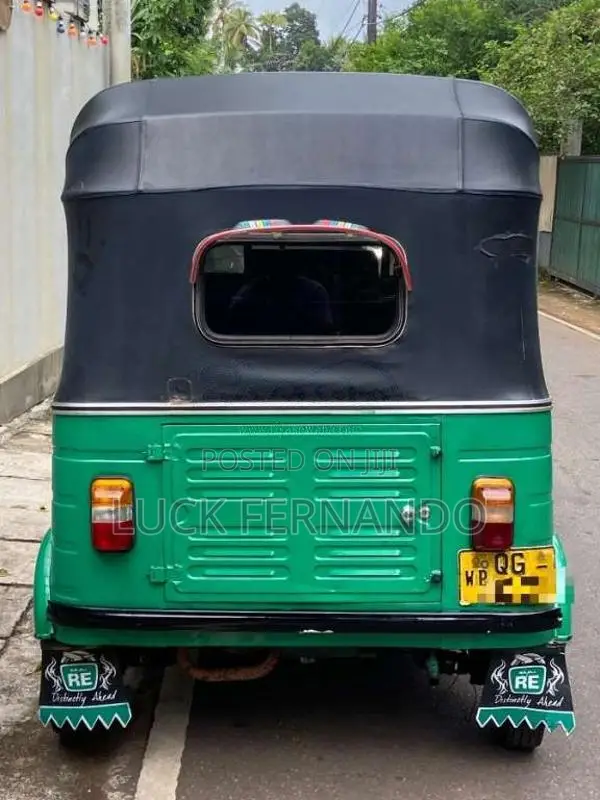 Bajaj 2 Stroke 2006 Three Wheel (Used)