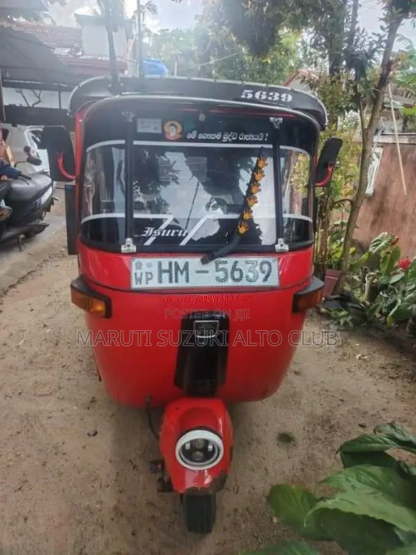 Bajaj RE 2 Stroke 2004 Three Wheel (Used)