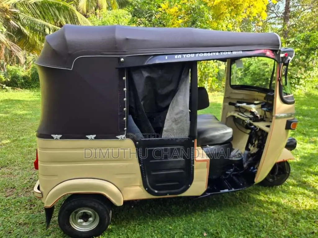 Bajaj RE 2 Stroke 1992 Three Wheel (Used)