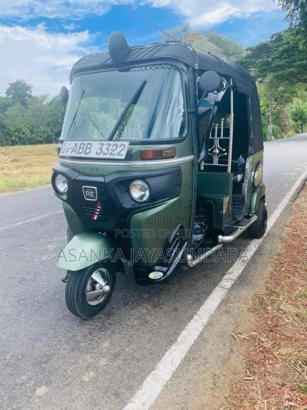 Bajaj Re 2015 Three Wheel (Used)