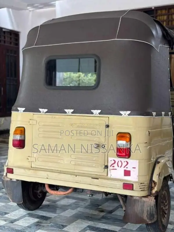 Bajaj RE 1955 Three Wheel (Used)
