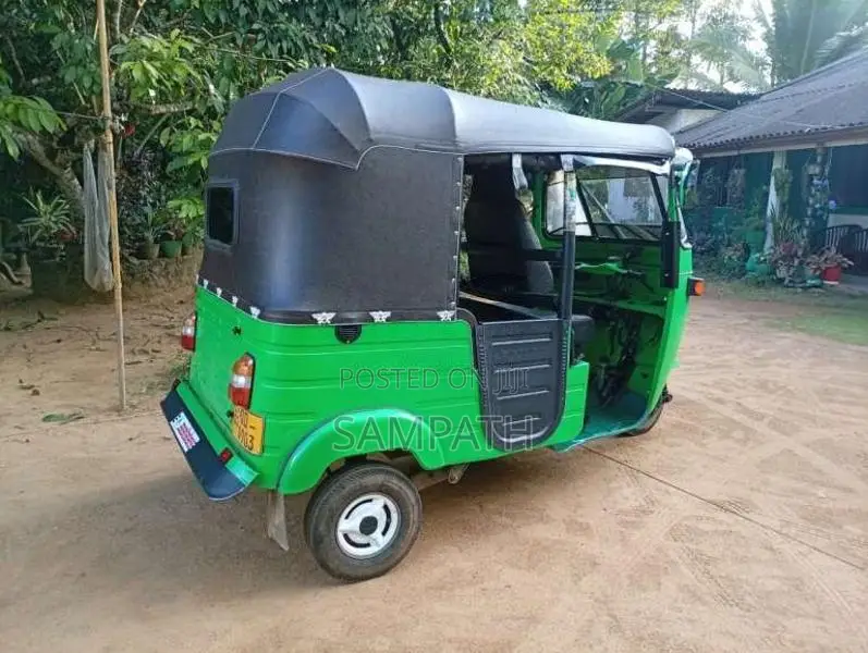 Bajaj 2 Stroke 2006 Three Wheel (Used)