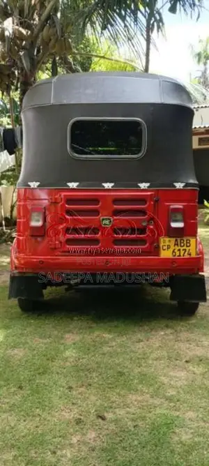 Bajaj 4 Stroke 2015 Three Wheel (Used)
