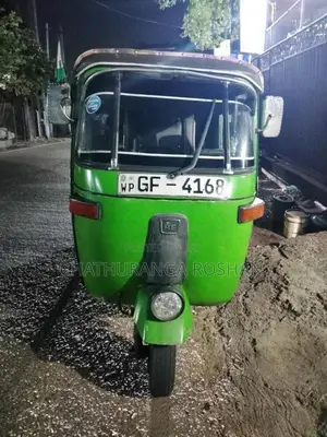 Bajaj RE 2000 Three Wheel (Used)