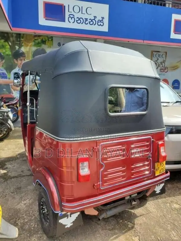 Bajaj RE 2 Stroke 2011 Three Wheel (Used)