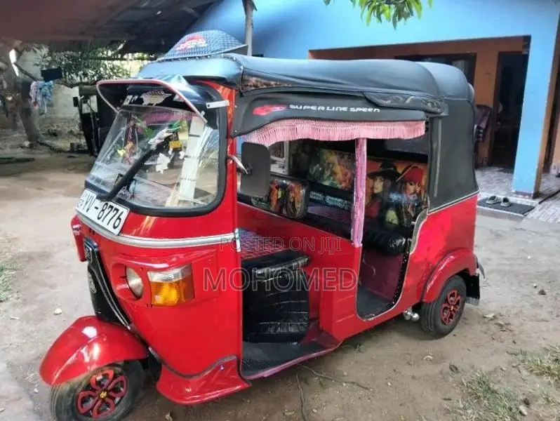 Bajaj RE 2012 Three Wheel (Used)