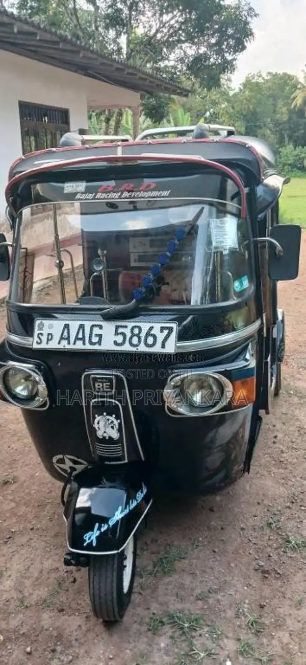 Bajaj RE 205 2013 Three Wheel (Used)