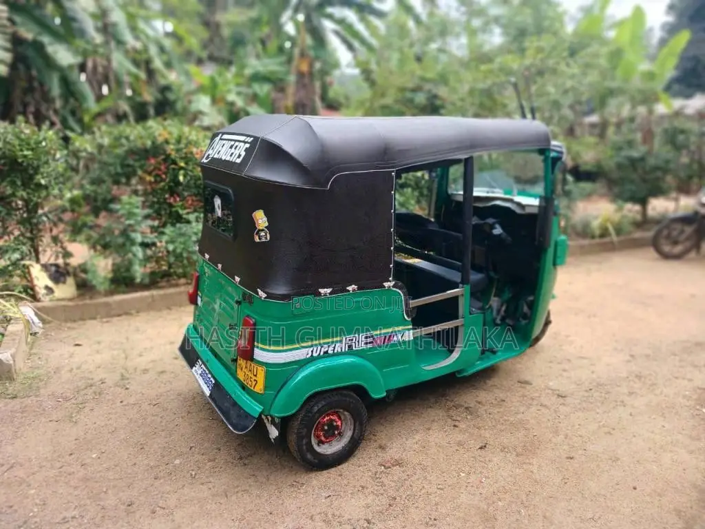 Bajaj RE 4 Stroke 2014 Three Wheel (Used)