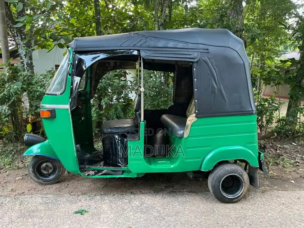Bajaj 2 stroke 2004 Three Wheel (Used)
