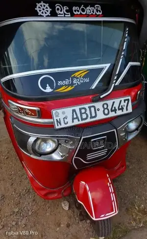 Bajaj 4 Stroke 2015 Three Wheel (Used)
