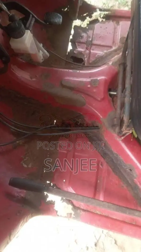 Bajaj 4 stroke 2010 Three Wheel (Used)