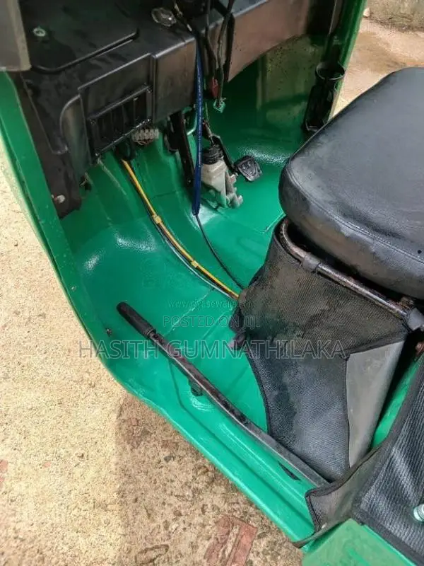 Bajaj RE 4 Stroke 2014 Three Wheel (Used)