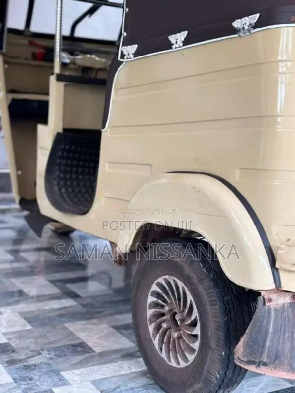Bajaj RE 1955 Three Wheel (Used)