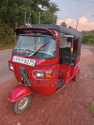 Bajaj 4 Stroke 2011 Three Wheel (Used)