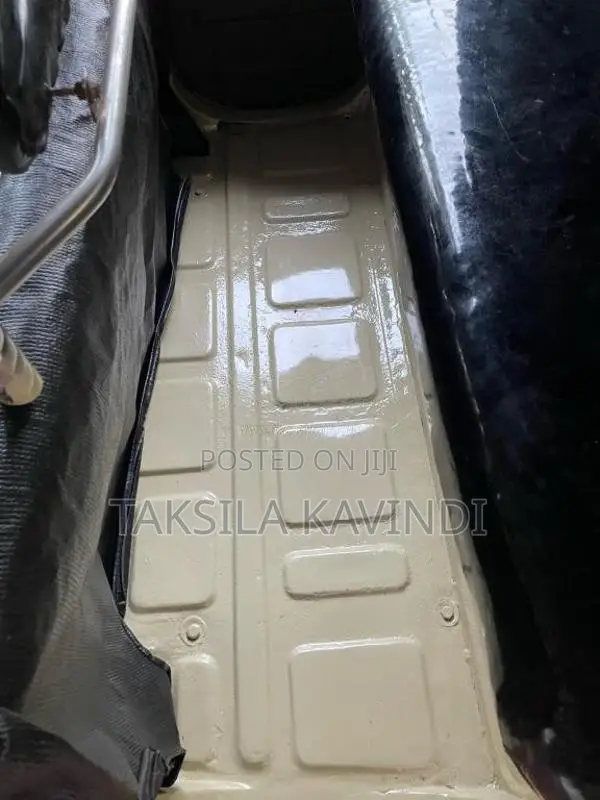 Bajaj 2 stroke 2004 Three Wheel (Used)