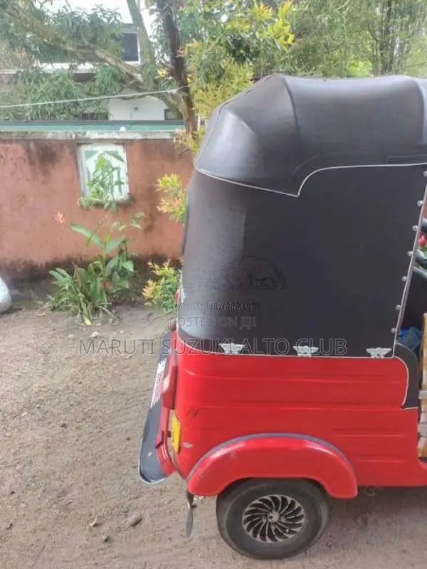 Bajaj RE 2 Stroke 2004 Three Wheel (Used)