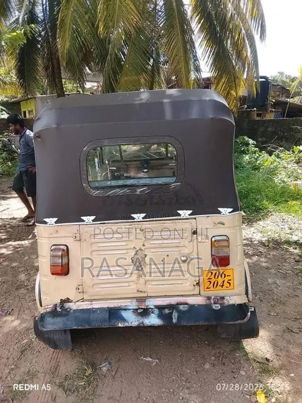 Bajaj 2 Stroke 1999 Three Wheel (Used)