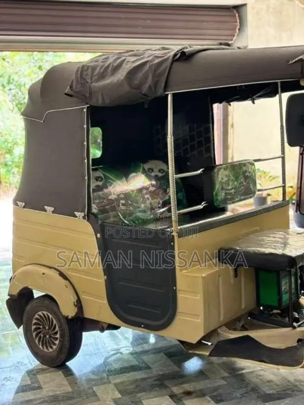 Bajaj RE 1955 Three Wheel (Used)
