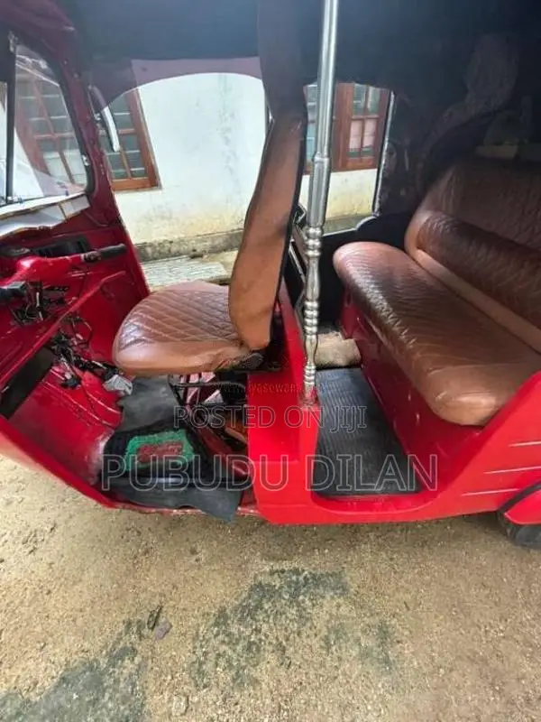 Bajaj 2 Stroke 2003 Three Wheel (Used)