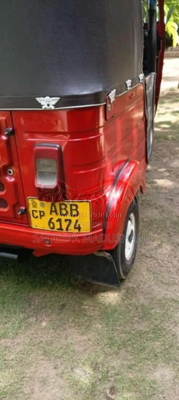 Bajaj 4 Stroke 2015 Three Wheel (Used)